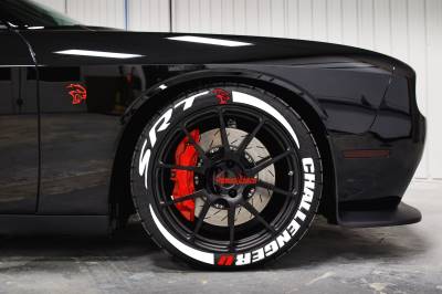 CHALLANGER SRT white + LOGO red, a Set for 4 tires (806)