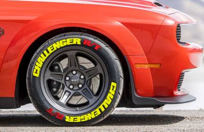 CHALLENGER YELLOW + R/T RED , a Set for 4 tires (131)
