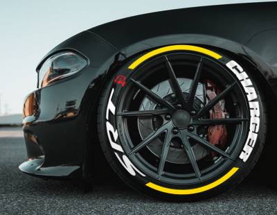 CHARGER SRT + STRIPES yellow  , a Set for 4 tires (43)