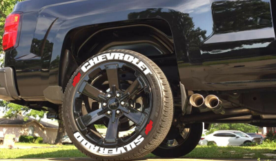 Chevrolet Silverado + Logo Red, Set for 4 Tires (1521)