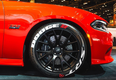 Dodge SRT + Logo Red, Set for 4 Tires (1179)