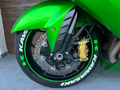 Kawasaki + Logo Green, Set For 2 Tires Both Sides Left And Right (1747)