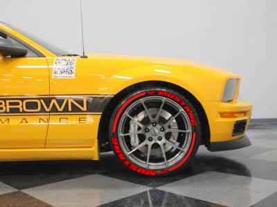 MUSTANG red + STRIPES, a Set for 4 tires (304)