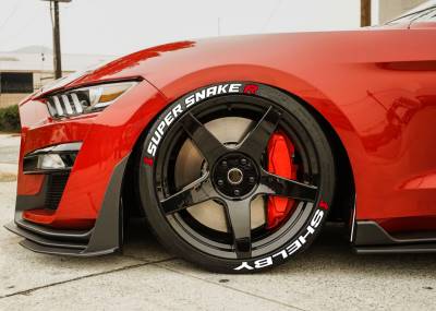 Shelby Super Snake R + Logo Red, Set for 4 Tires (2036)