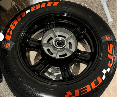 Spyder Can-Am White Detail + Logo Orange , Set for 3 Tires (970)