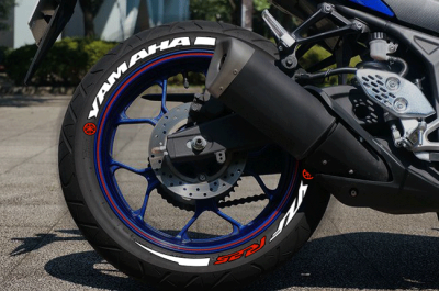 Yamaha YZF R25 + Stripes + Logo red, Set For 2 Tires Both Sides Left And Right (1968)